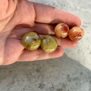 Vintage Bakelite Post Earrings. Rhubarb & Green Swirl